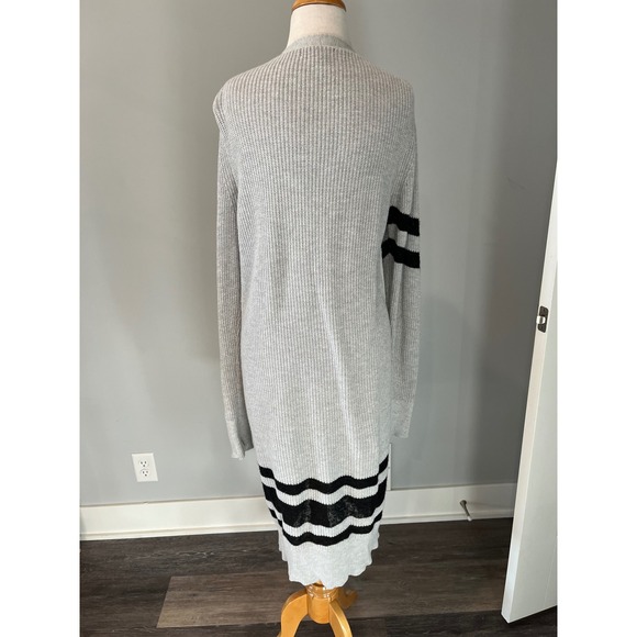 Banana Republic women's Gray Black Striped Ribbed Button Front Longline XL sweat - Picture 2 of 6